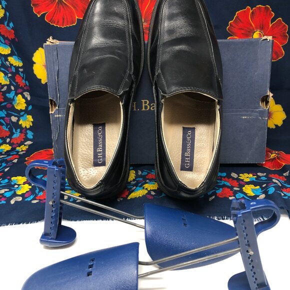 Size 10 Men\'s Leather Dress Shoes w/Shoe Stretchers main image 13
